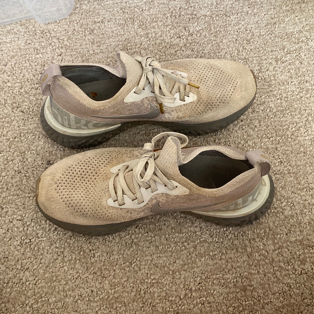 Nikes flex knit running shoes